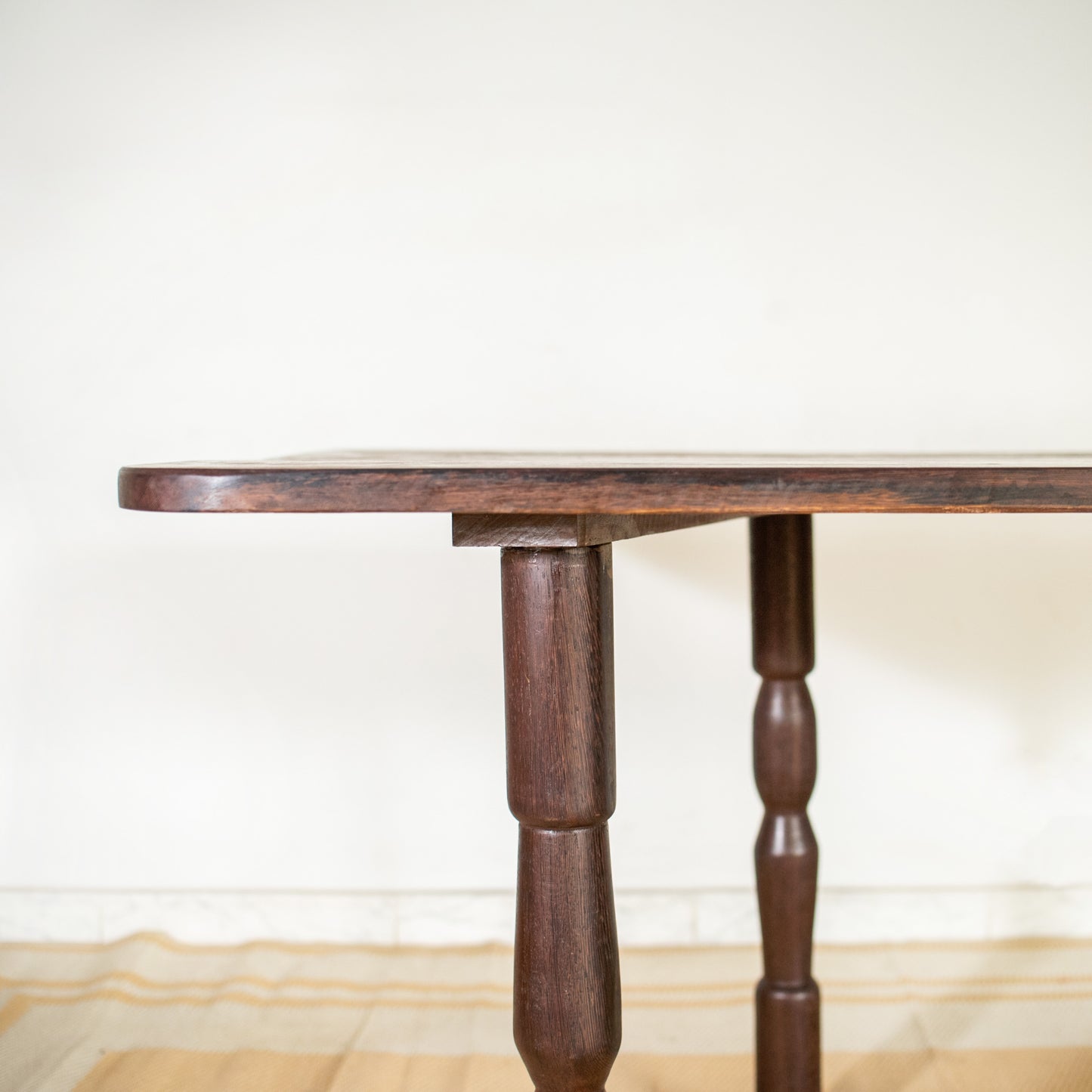 Lya Malamu table