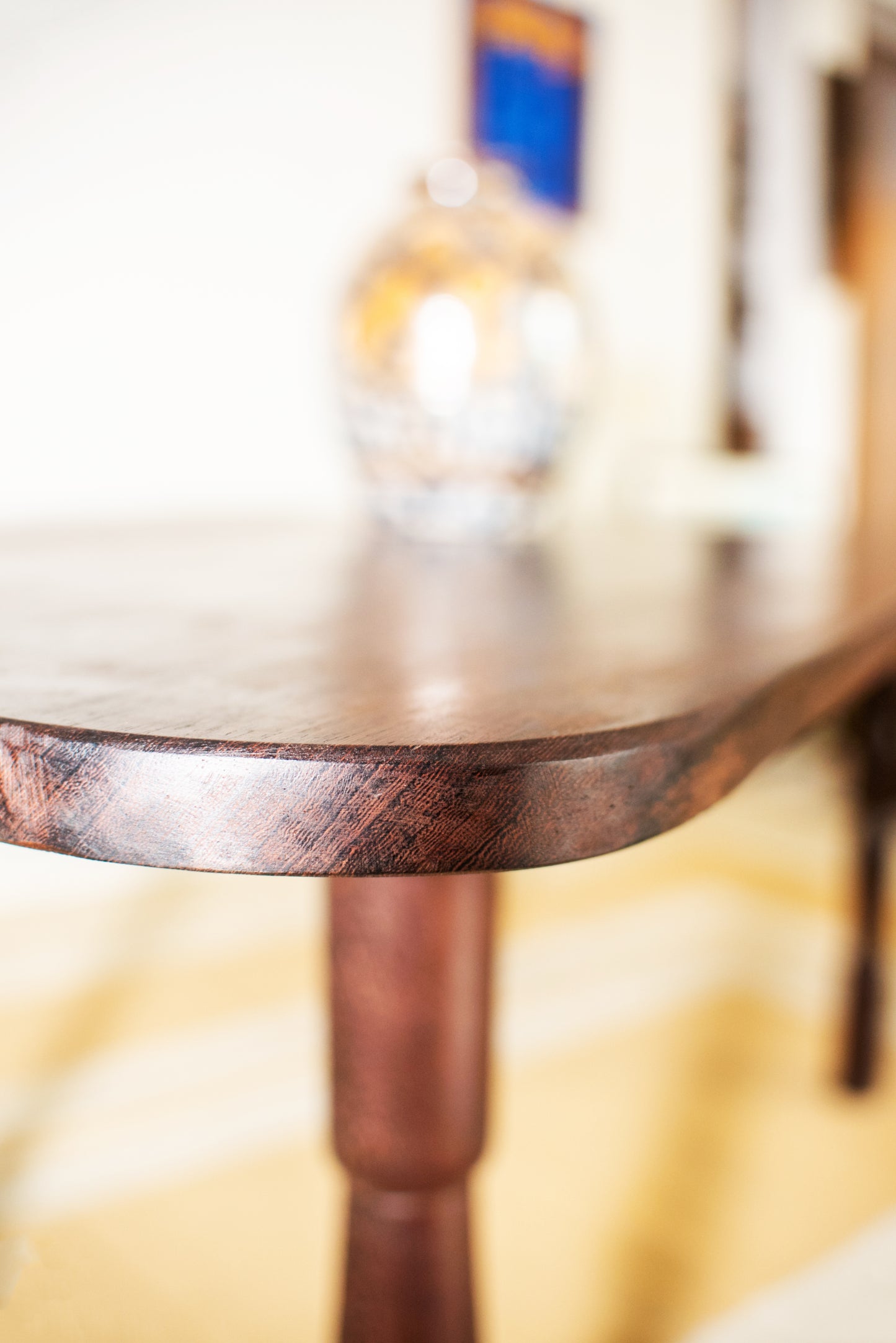 Lya Malamu table